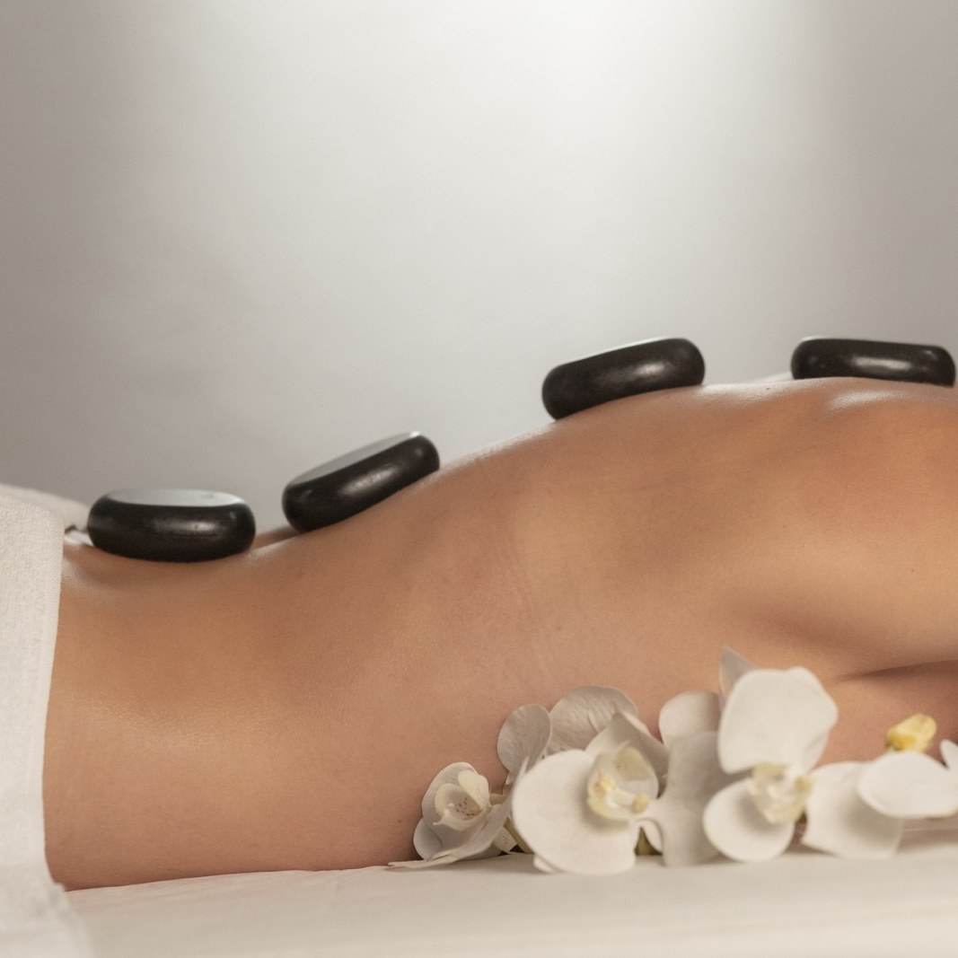 Massage au pierres chaudes Annecy