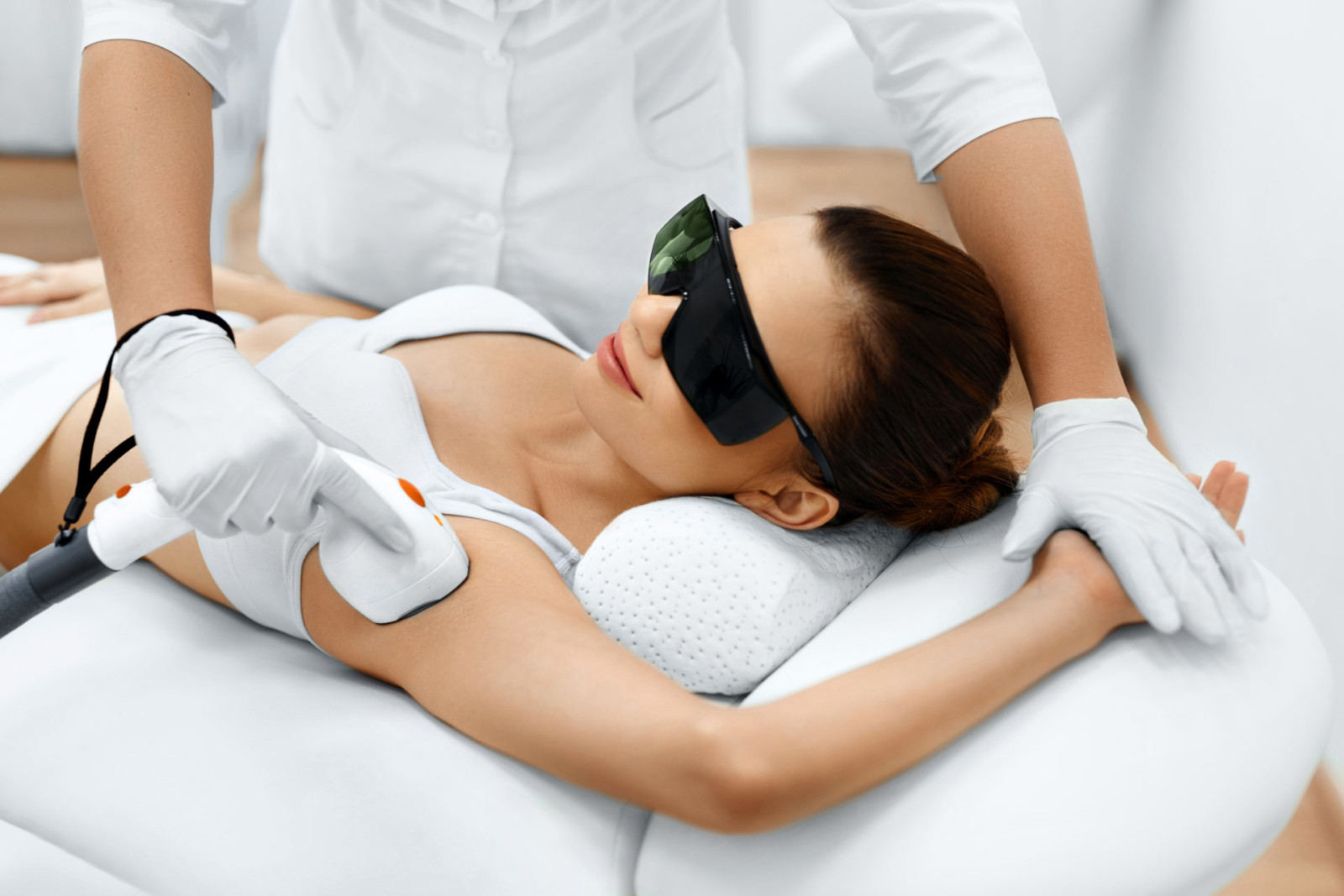Epilation laser Annecy 74 - épilation définitive pour femmes et hommes